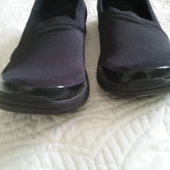 BZees Women's, Lollipop Slip-On - Picture 4 of 4